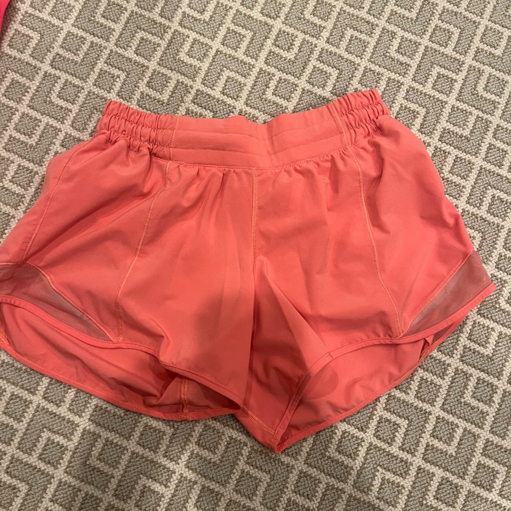 COPY - Lululemon hotty hot short, low rise,size 6, great condition